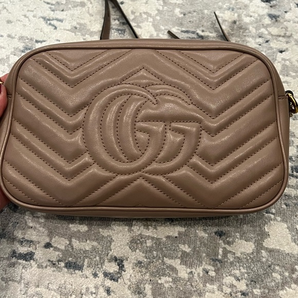 Gucci GG Marmont Small handbag - Picture 5 of 16